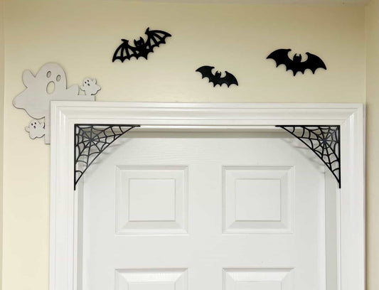 Spooky Wooden Door Decor