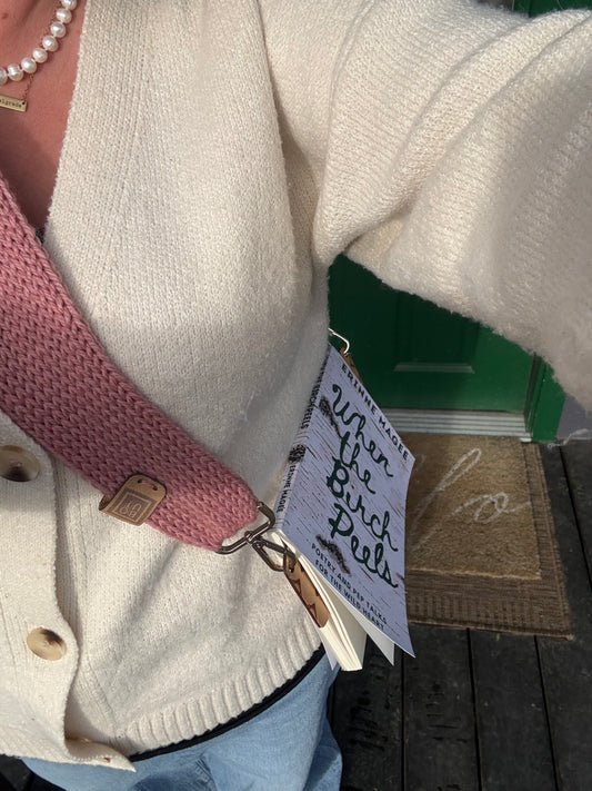 bout’ that book CROSSBODY